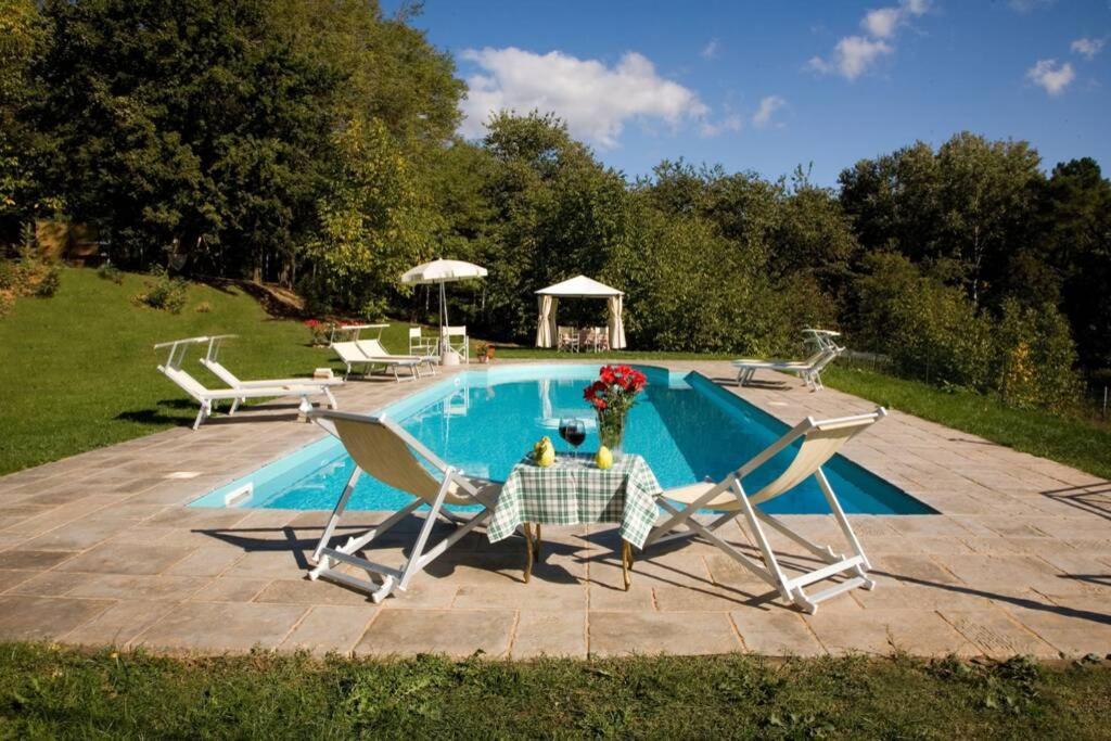 Villa Liz Tuscany, Private Pool, Hot Tub, Property Fenced, Pets Allowed بوبّي المظهر الخارجي الصورة